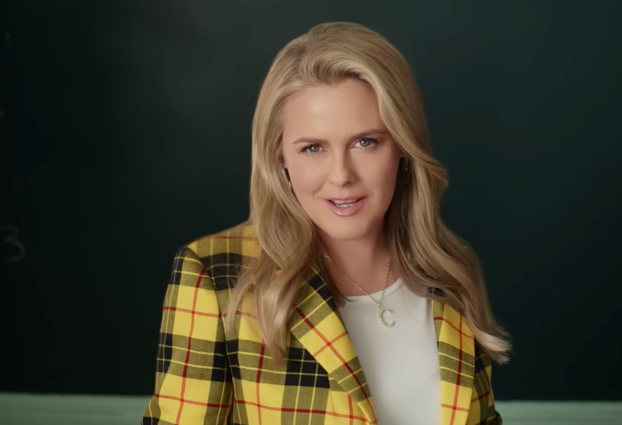 Alicia Silverstone brings back her ‘Clueless’ suit in Super Bowl ad