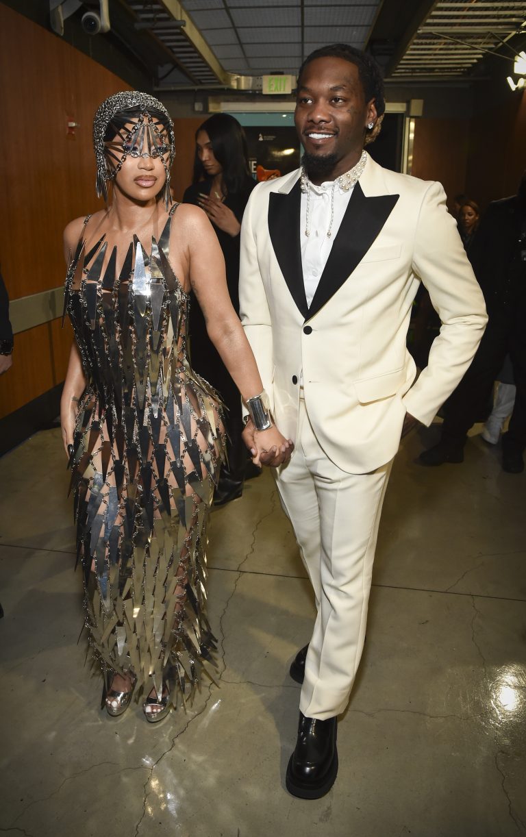 Cardi B seemingly scolds Offset, Quavo during backstage Grammys fight